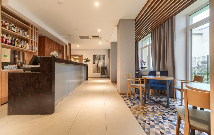 Lobby-Bar