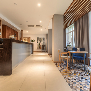 Lobby-Bar