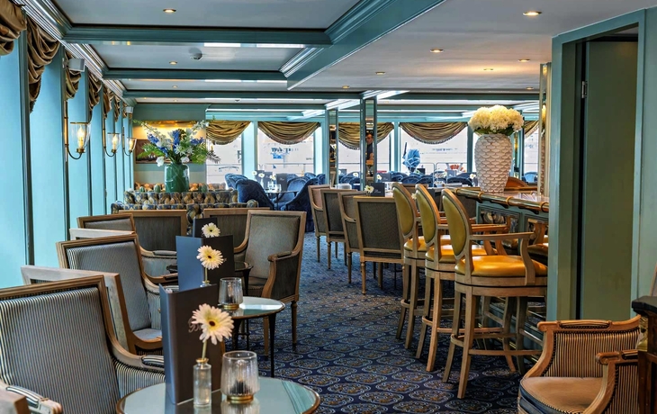 Bar-Lounge
