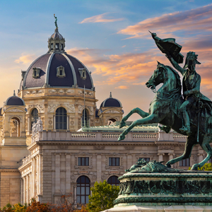 Statue von Erzherzog Karl am Heldenplatz, Wien